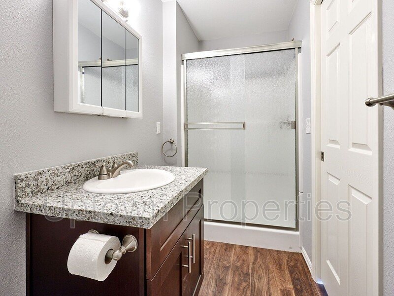 Cozy Studio in NE Portland – Great Location property image