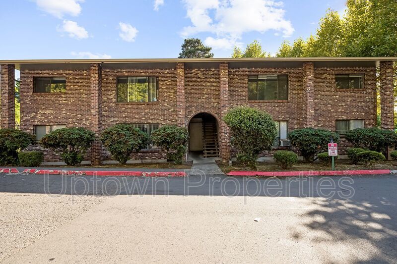 2BR/1.5BATH Apartment in Beaverton! **50% OFF First month's rent! property image