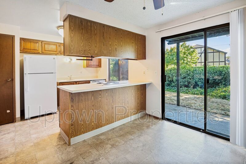 2BR/1.5BATH Apartment in Beaverton! **50% OFF First month's rent! property image
