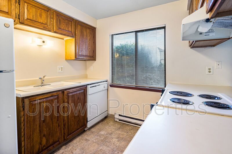 2BR/1.5BATH Apartment in Beaverton! **50% OFF First month's rent! property image