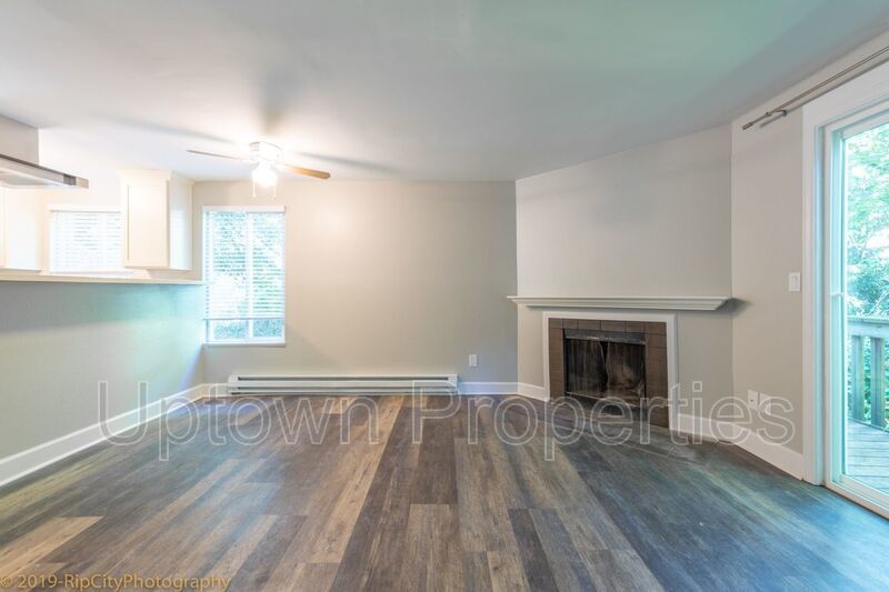 Available 2BR/1.5BATH in Creekside! **50% OFF November's rent! property image