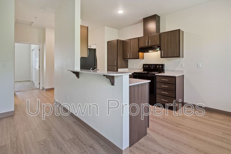 Modern 1BD/1BTH 2nd floor apartment - $500 off 1st month's rent property image