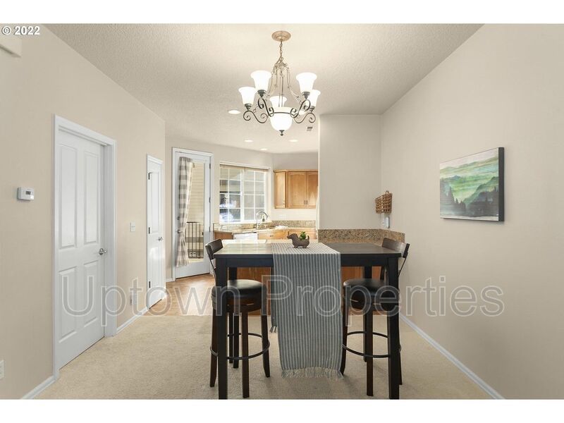 Available 2BD/2.5BATH Townhome in Desirable Fountain Court & Progress Ridge Area! property image