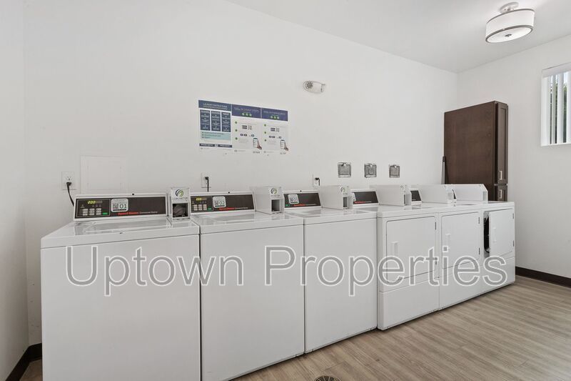 FREE First Month's Rent: Modern 1BD/1BTH apartment in Portland property image