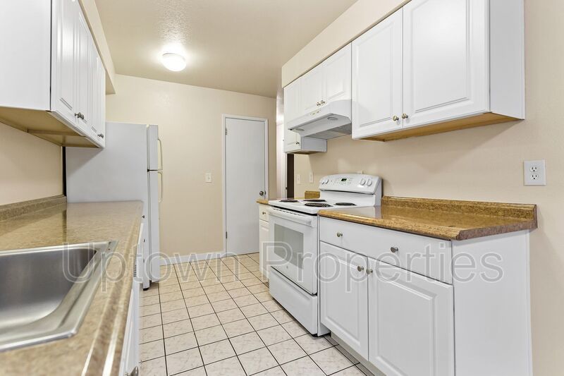 Available 2BR/1.5BATH Apartment in Beaverton close to Nike and Intel! property image