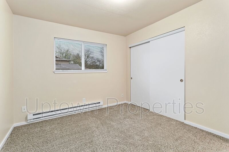 Available 2BR/1.5BATH Apartment in Beaverton close to Nike and Intel! property image