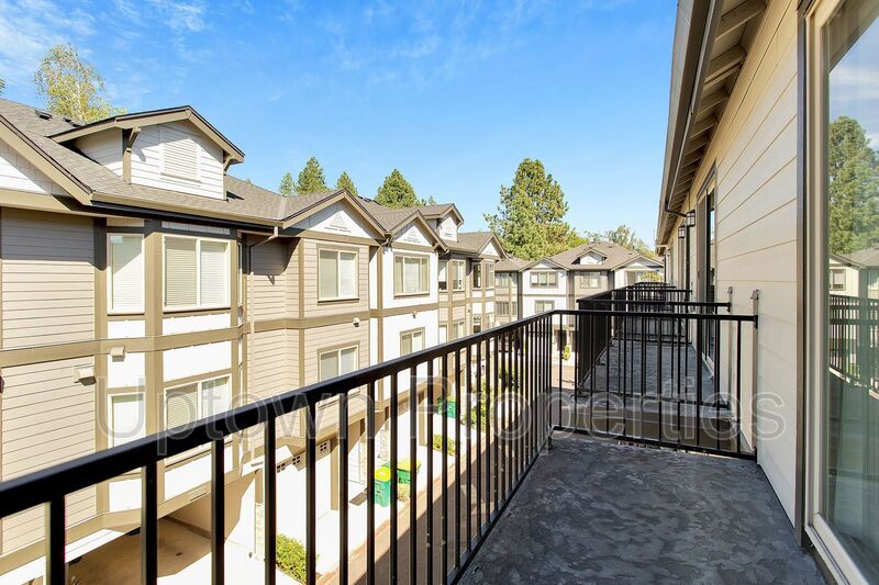Available 2BR/2.5BATH Townhome with Garage and extra parking! property image