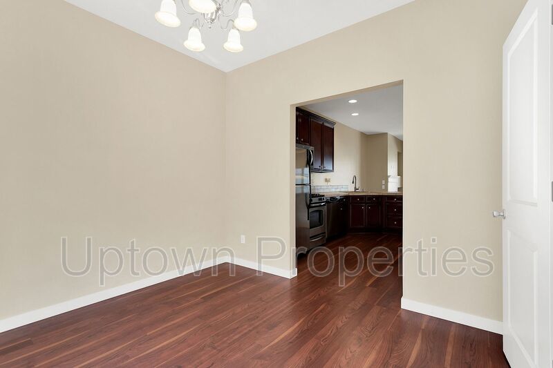 Available 2BR/2.5BATH Townhome with Garage and extra parking! property image