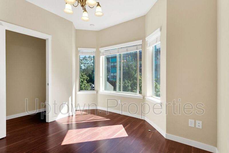 Available 2BR/2.5BATH Townhome with Garage and extra parking! property image