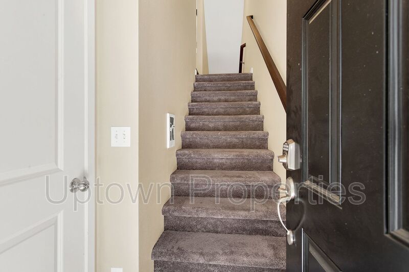 Available 2BR/2.5BATH Townhome with Garage and extra parking! property image