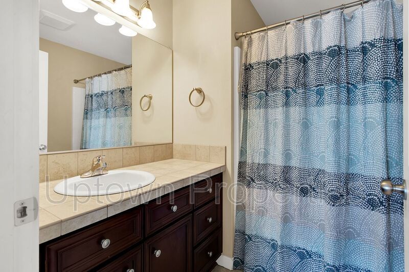 Available 2BR/2.5BATH Townhome with Garage and extra parking! property image