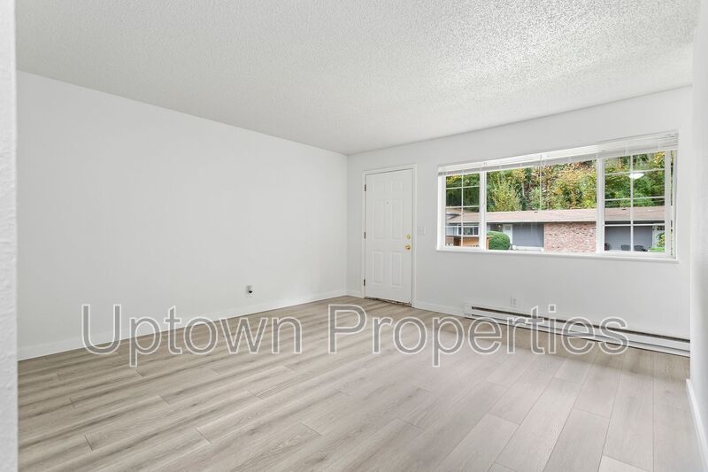 Charming SW Portland Living with Easy City Access property image