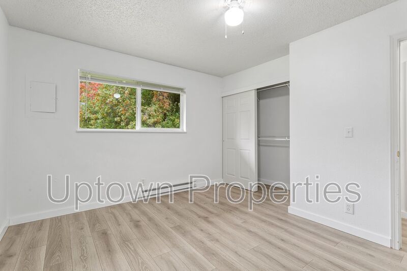 Charming SW Portland Living with Easy City Access property image
