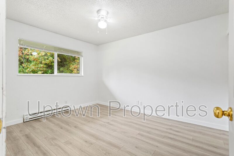 Charming SW Portland Living with Easy City Access property image