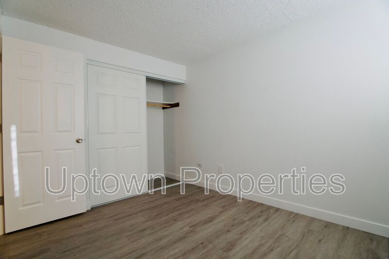 Available 2BD/1BA Apartment near Multnomah Village! **50% OFF first month's rent! property image