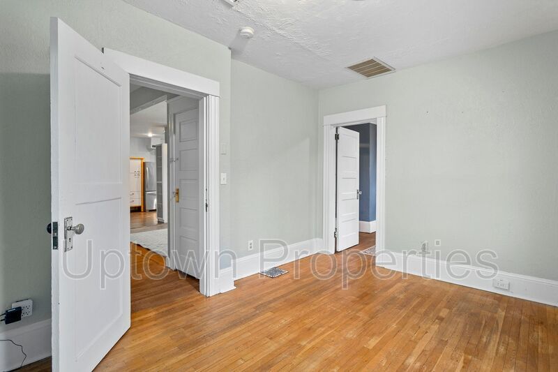Charming 2-Bedroom Home in the Heart of SE Portland! property image