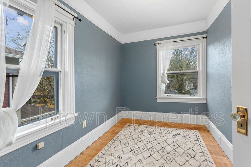 Charming 2-Bedroom Home in the Heart of SE Portland! property image