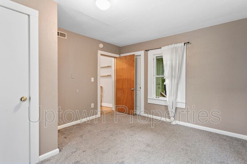Charming 2-Bedroom Home in the Heart of SE Portland! property image
