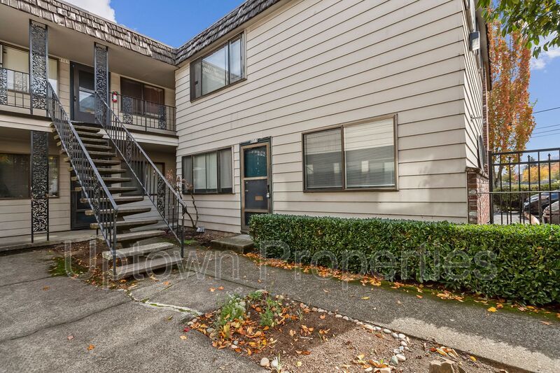 2BD/1BTH Ground-level Apartment in NE Portland property image