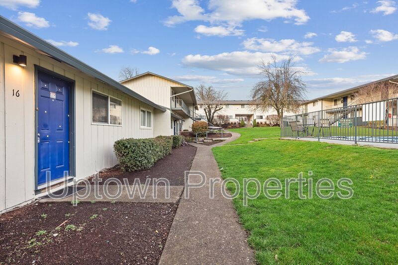 **Holiday Special** Rare 1BR Value! Near Top Schools, Shopping & Transit. property image