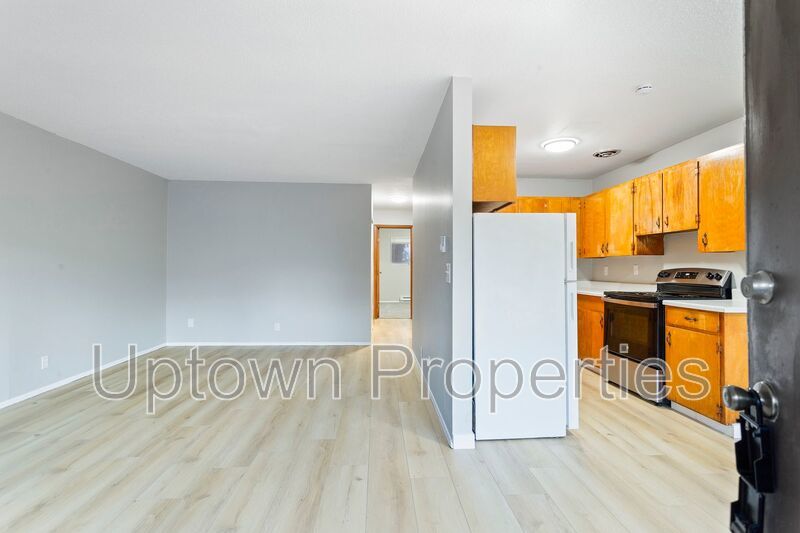 Cozy 2BD/1BTH Ground-level Apartment in Gabriel Terrace property image