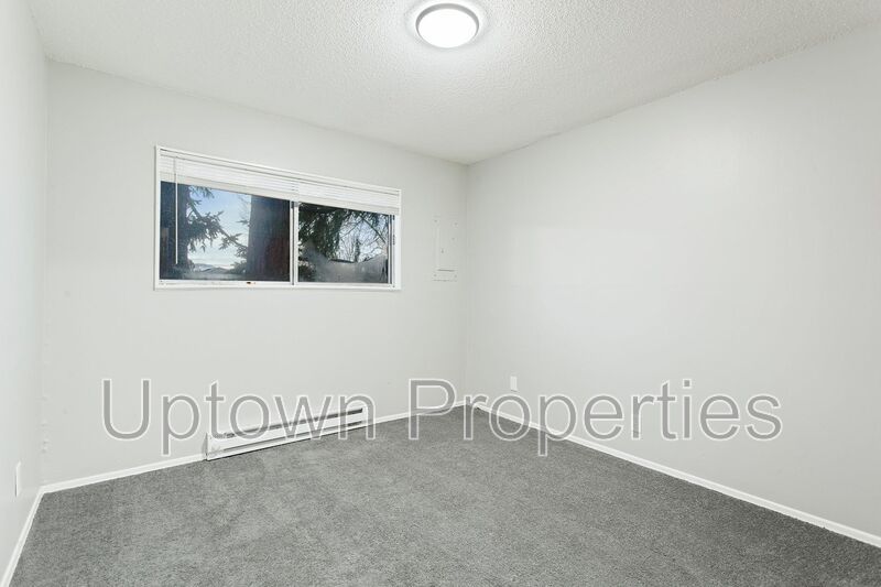 Cozy 2BD/1BTH Ground-level Apartment in Gabriel Terrace property image