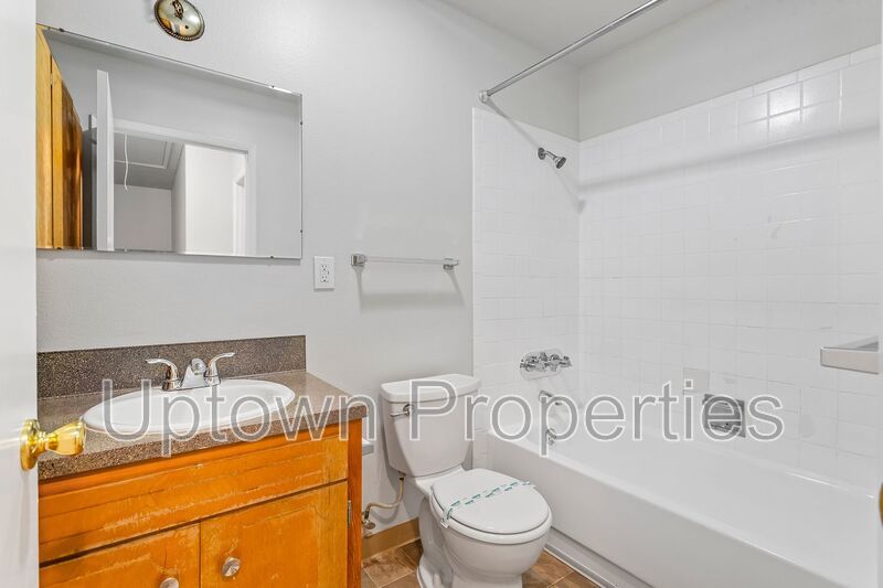 Comfortable 2-Bedroom Home in Vancouver property image