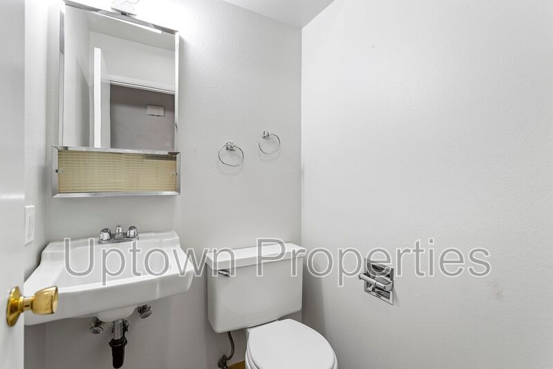 Comfortable 2-Bedroom Home in Vancouver property image