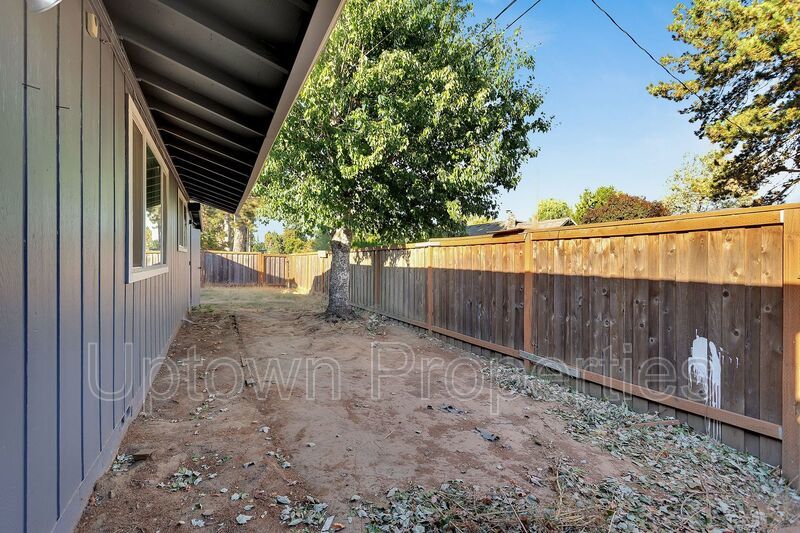 Renovated 2BD 1BTH in Hillsboro! property image