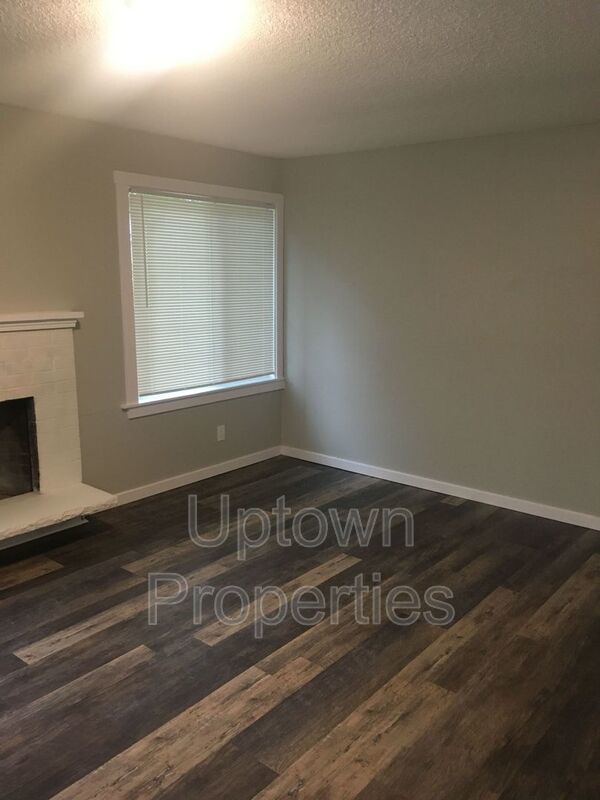 Spacious 3BD/2BTH with Garage and Fenced Yard property image